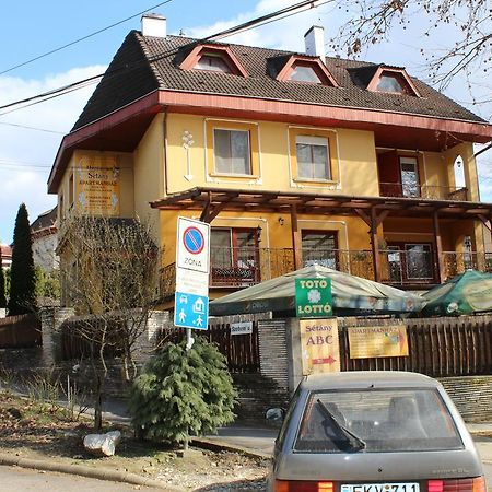 Herczeg Apartment Miskolc Exteriör bild