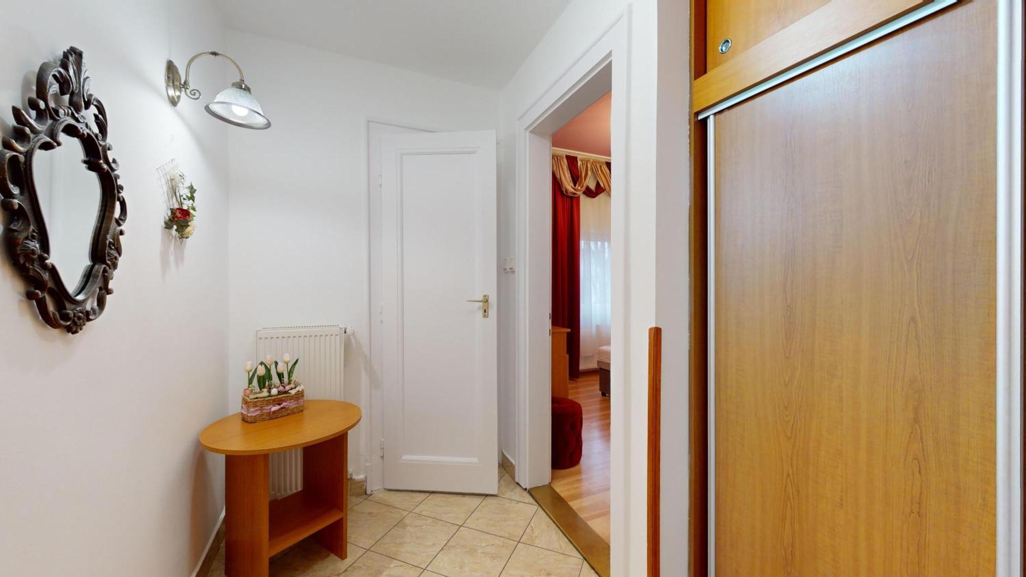 Herczeg Apartment Miskolc Exteriör bild
