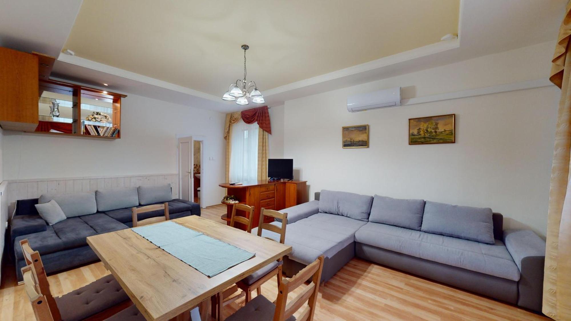 Herczeg Apartment Miskolc Exteriör bild